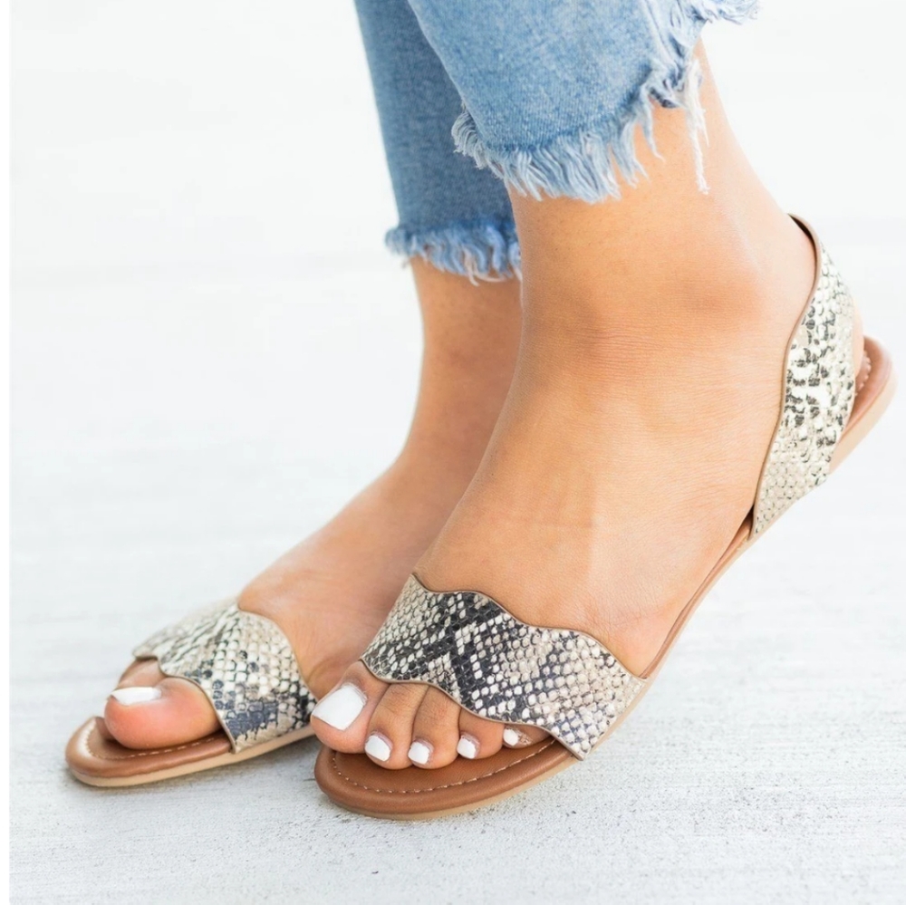 Snake Scallop Sandal - Picture 1 of 7